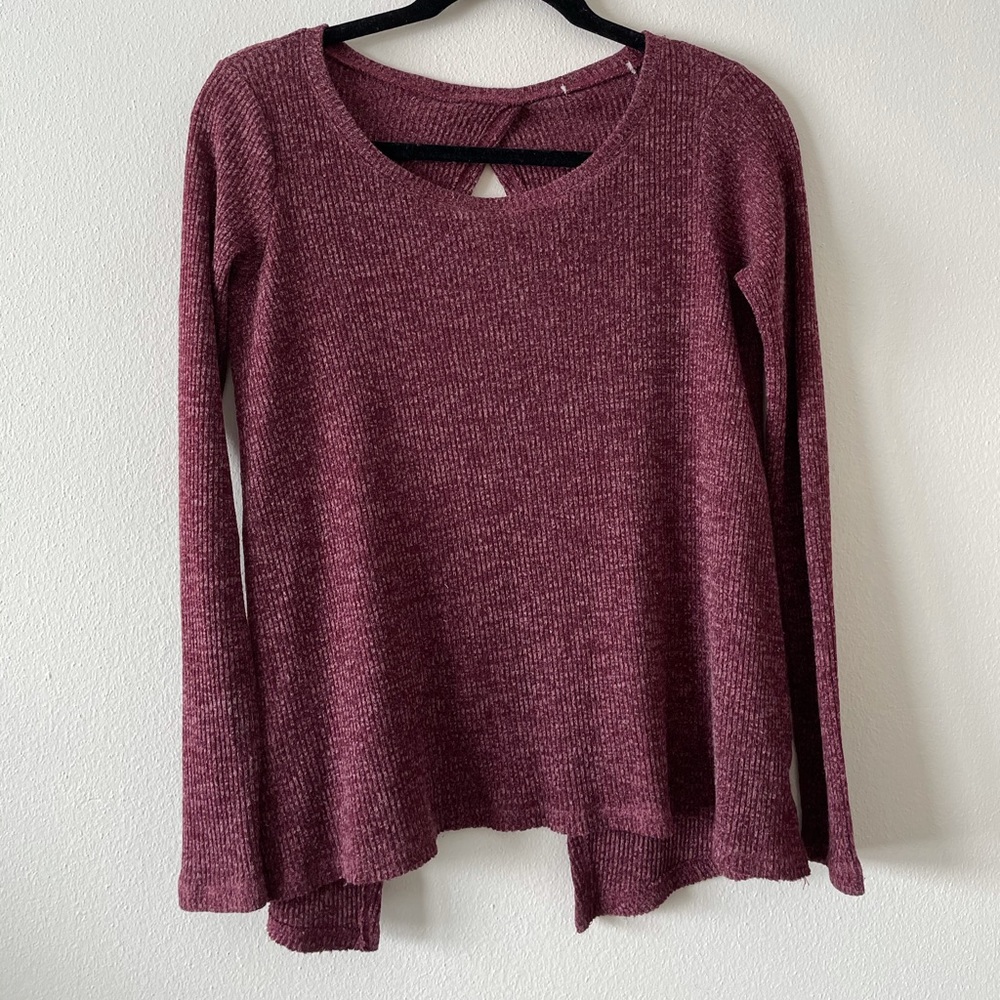 Lowered! 💥 Women’s AEO Burgundy Open Back Sweater